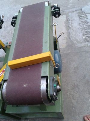 木工機(jī)械1524砂帶機(jī)的特點(diǎn)與應(yīng)用